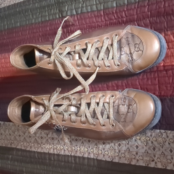 GUCCI* ladies size 38 hitop coated leather lace up round toe rubber sole sneaker - Picture 7 of 17